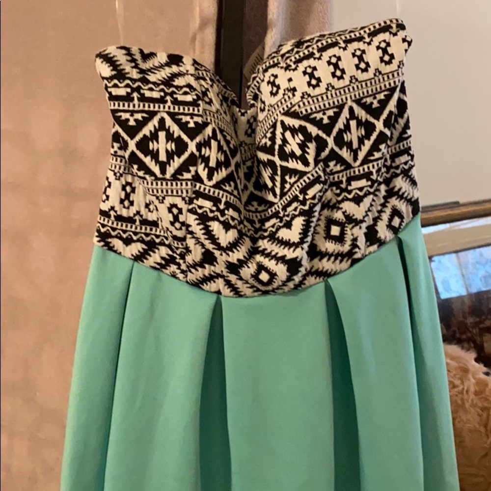 Strapless dress